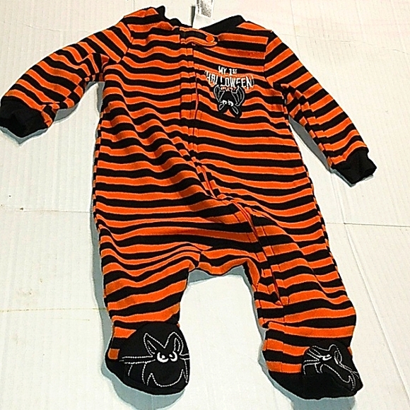 Adorable Newborn "My 1st Halloween" Bat theme sleep n play outfit~0-3mo. - Picture 13 of 14